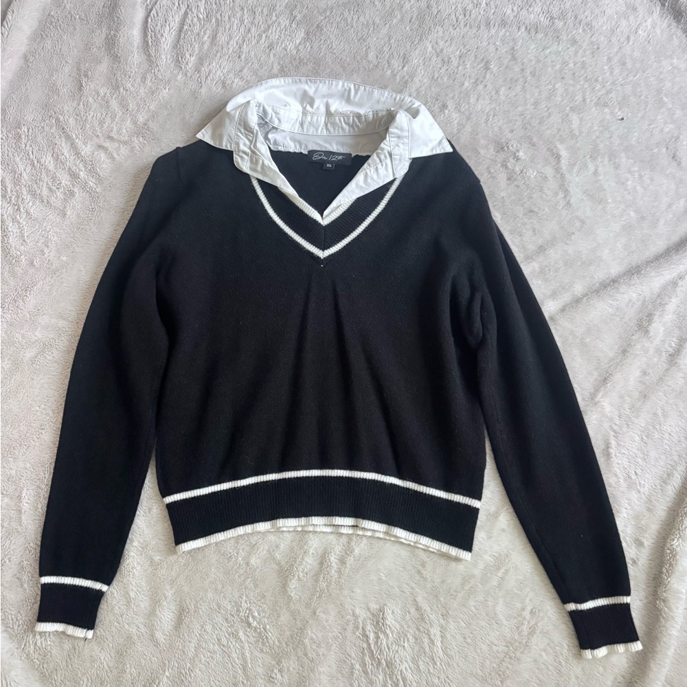 Chic Black and White V-Neck Sweater